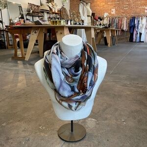 813 Ottotredici Lord Vishnu Print Scarf